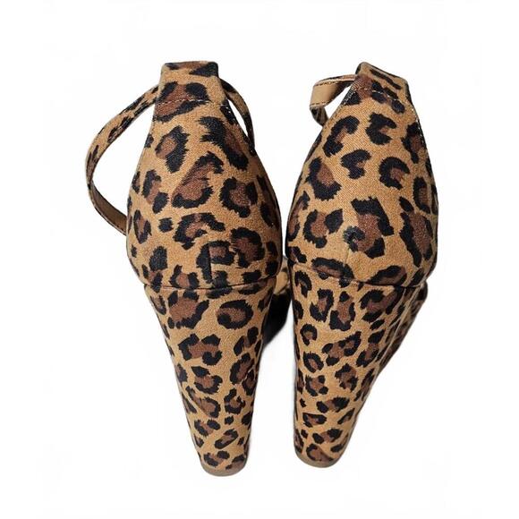 Forever 21 Women's Leopard Print Wedge Heels Size 7 - Picture 4 of 11